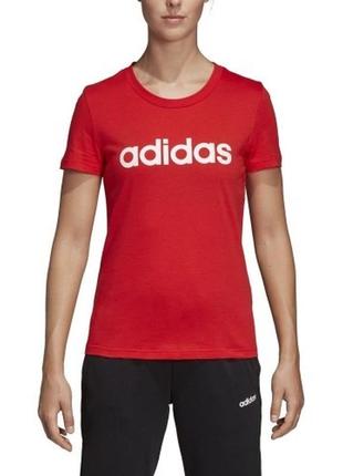 Красная футболка adidas