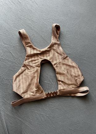 Привлекательный топ