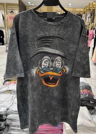 Турция футболка оверсайз кроя с дональдом козырьком