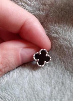 Одна серёжка ван кліф, конюшина, van cleef