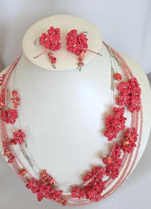 Камплект прикрас: намисто і сережки "коралові квіти" ручної роботи.