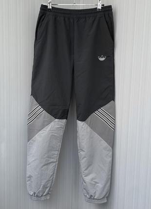 Мужские нейлоновые спортивные штаны на манжетах adidas оригинал