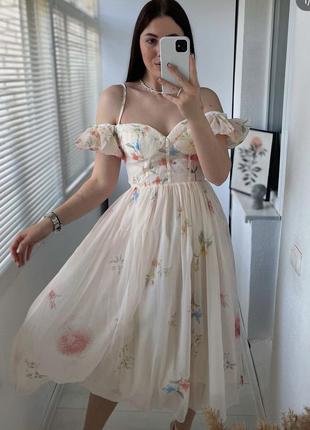 Дуже ніжна, фантастична сукня (с-м), нова