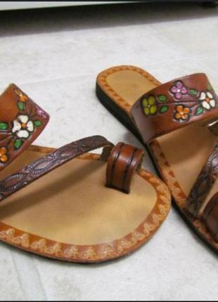 Женские коричневые кожаные сандалии с цветочным принтом в стиле хиппи или бохо