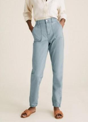 Стильні функціональні брюки джогери slim fit від marks&spenser