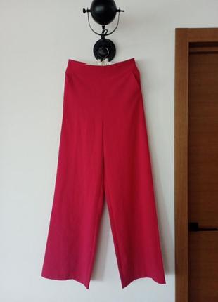 Широкие прямые брюки