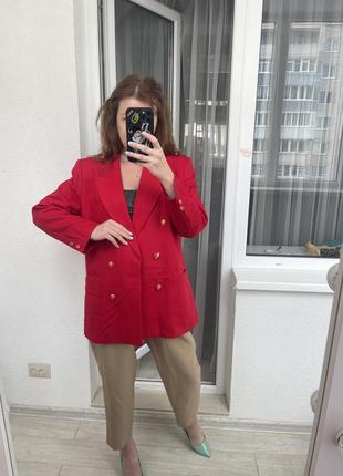 Красный жакет пиджак