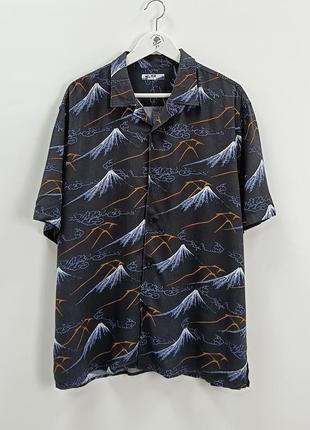 Uniqlo вискозная гавайка с вулканом фудзияма юнькло летняя рубашка япония japan