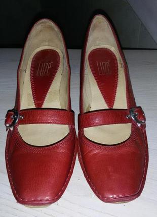 Luze (франция)- симпатичные кожаные туфли 39 размер (25,5 см)