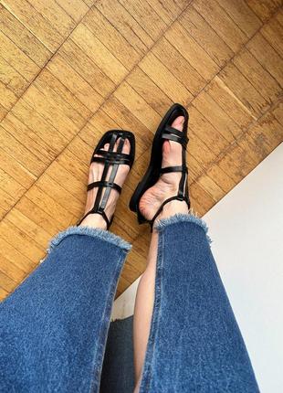 Новые черные изысканные босоножки сандалии