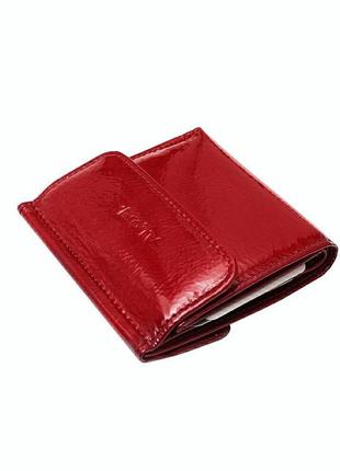 Гаманець-міні жіночий червоний, натуральна гладка лакова шкіра з ефектом 3d