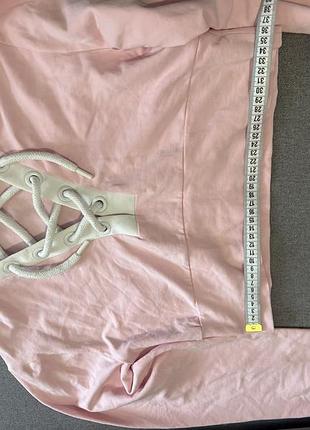 Укороченный свитшот с капюшоном 4