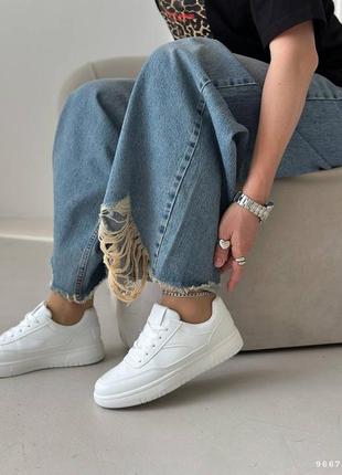 Кросівки жіночі білі, еко-шкіра