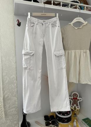 Крутые белые брюки карго h&m