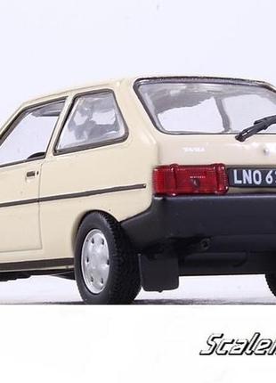 Масштабная модель заз-1102 «таврия» (1988). kultowe auta prl-u. масштаб 1:432 фото