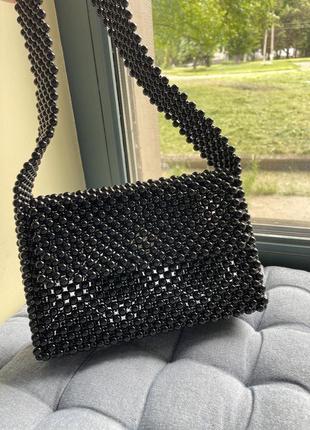 Класична чорна сумка з намистин на плече
