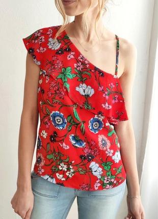 Насичена червона блуза на одне плече у квітковий принт new look, розмір 44 — 46