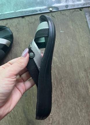 Новые мужские шлепки