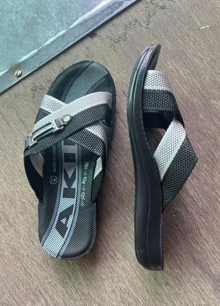 Новые мужские шлепки