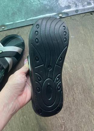 Новые мужские шлепки