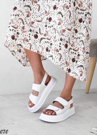 Жіночі білі шкіряні літні босоніжки натуральна шкіра літо