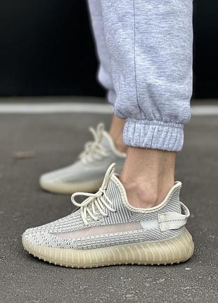 Кроссовки yeezy boost 3502 фото
