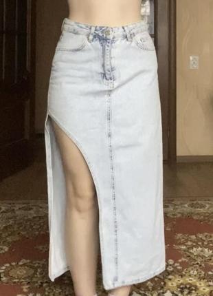 Юбка джинсовая с разрезом
