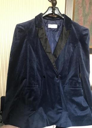 Актуальный экстравагантный велюровый пиджак asos 60