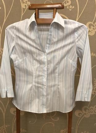 Очень красивая и стильная брендовая рубашка в полоску.