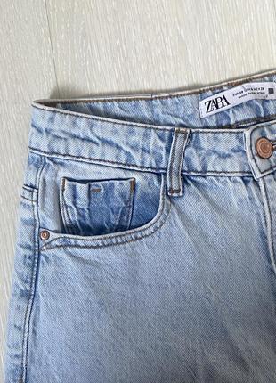 Світло блакитні трендові джинси zara