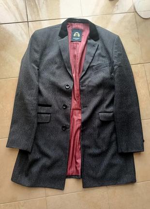 Мужской серый пиджак/пальто в идеальном состоянии