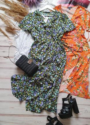 Легкое летнее цветочное платье халат на запах с поясом и рюшами