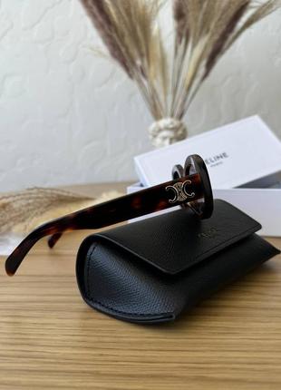 Окуляри в стилі celine triomphe oval-frame tortoiseshell acetate sunglasses