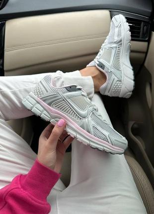 Nike zoom vomero 5 silver pink