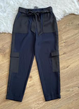 Темно-сині з чорним штани-карго із завищеною талією mint velvet розмір 8r