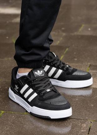 Adidas forum low black white