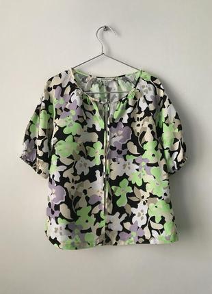 Блуза з лаймовим принтом autograph marks&spencer різнокольорова блузка з різнокольоровим принтом