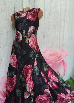 Шифоновое платье с цветами
