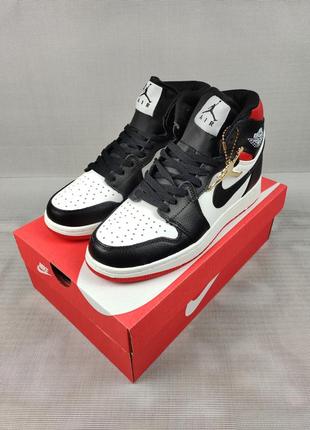 Кросівки nike air jordan 1 black/red/white чоловічі 41-46