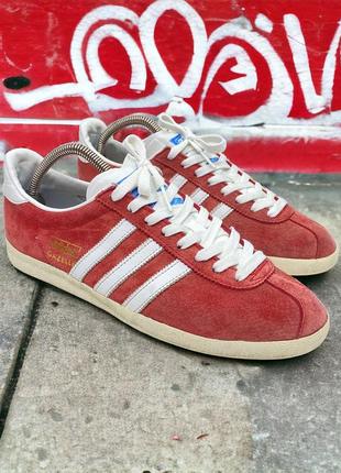 Adidas gazelle og red white адідас газелі класичні у червоному кольорі замшеві