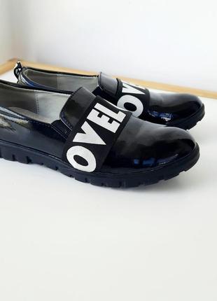 Лаковые черные туфли для девочки 32 размер (20,5 см)