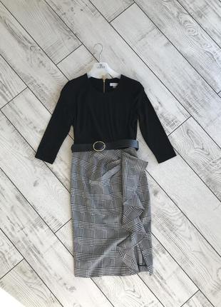 Шикарное платье с пояском