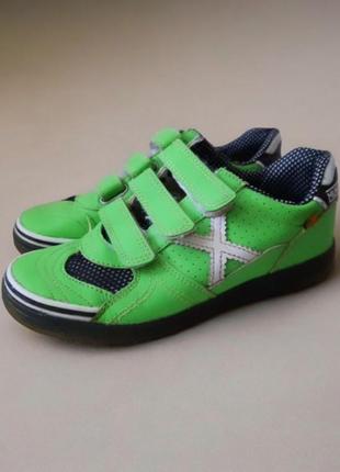 Суперові,брендові дитячі кросівки футзалки munich р.32