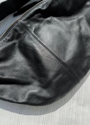 Шкіряна сумка чорна на плече pull&bear