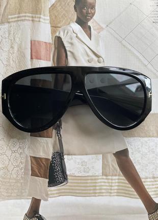 Солнцезащитные очки черные авиаторы