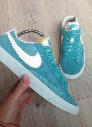 Кроссовки nike натуральная замша р. 37.5