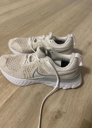 Кросівки nike