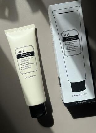 Klairs gentle black facial cleanser пінка для вмивання