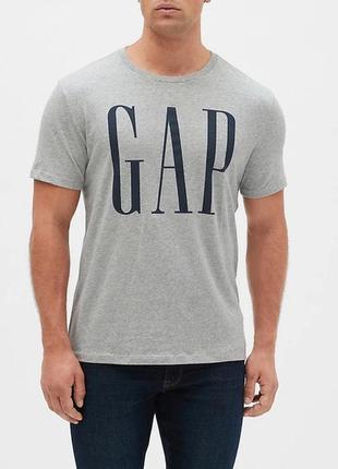 Серая футболка gap, размер m.