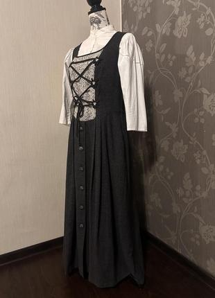 Шерстяное винтажное австрийское платье с эльвейсами